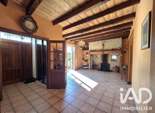Vente Maison Vente Maison traditionnelle 7 pièces Tauriac