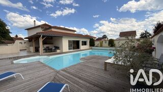  Maison à vendre 9 pièces 231 m²