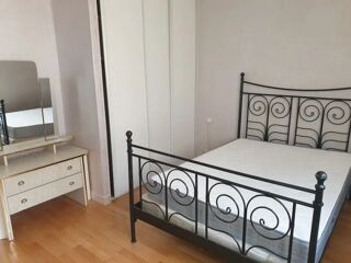  Appartement à louer 4 pièces 80 m²