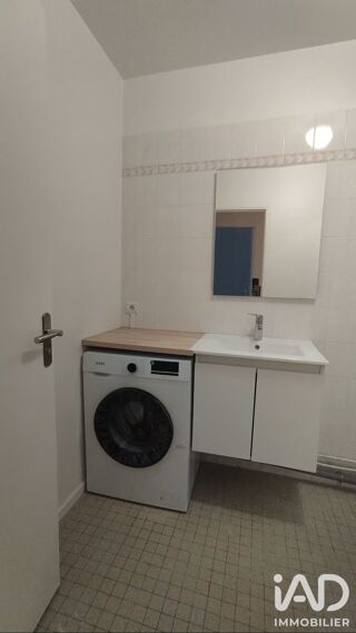  Appartement à louer 4 pièces 10 m²