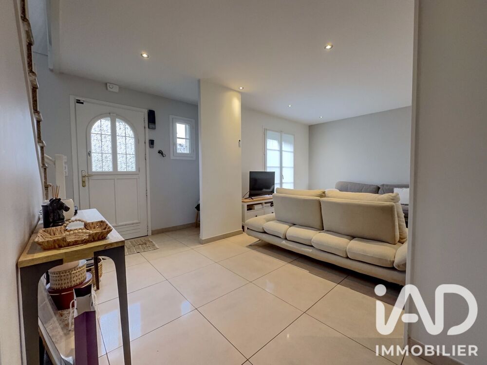 vente Maison - 6 pièce(s) - 175 m² Chapet (78130)