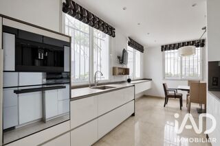  Immeuble à vendre 228 m²
