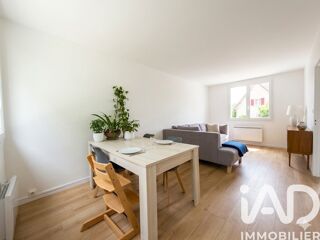  Appartement à louer 5 pièces 9 m²