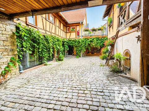   Vente Maison de village 8 pièces Maison - 8 pièce(s) - 334 m²