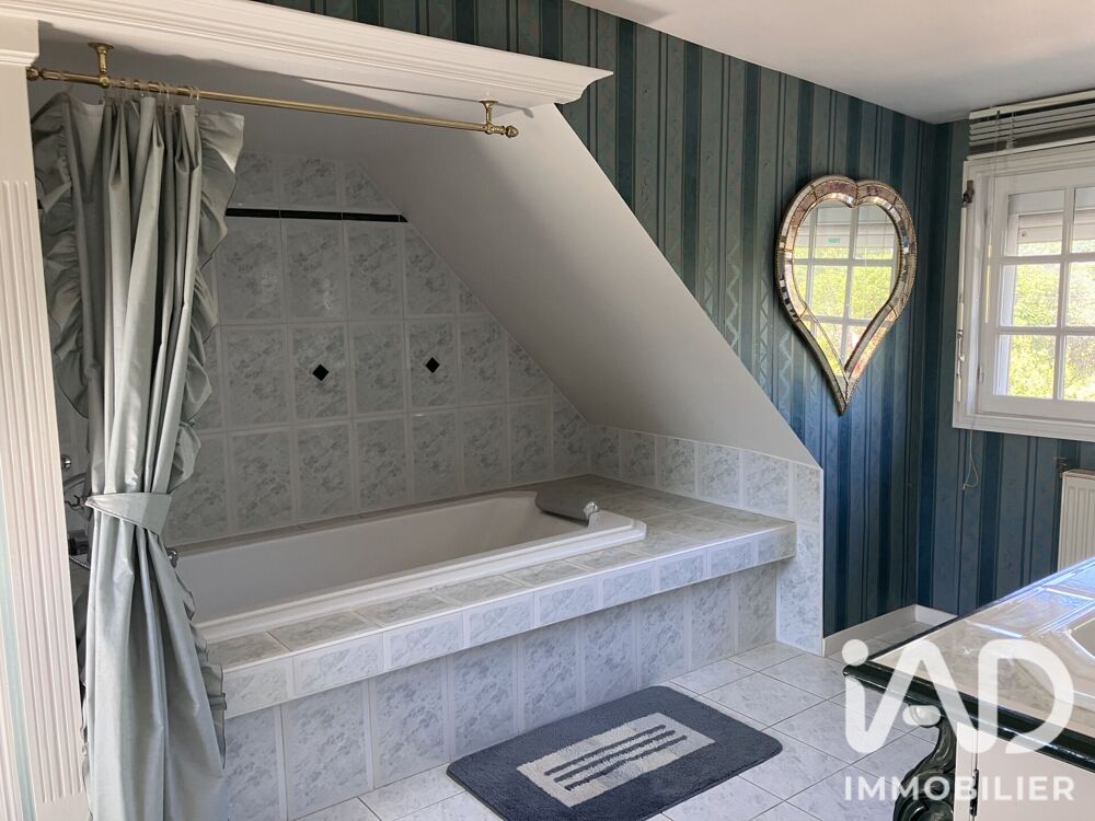 à vendre  Maison Larmor-Baden (56870)