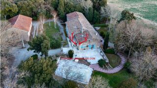  Maison  vendre 15 + pices 700 m