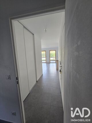  Appartement à louer 3 pièces 66 m²