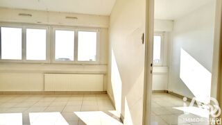  Appartement à louer 3 pièces 69 m²