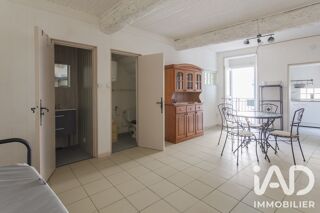  Immeuble à vendre 2 pièces 64 m²