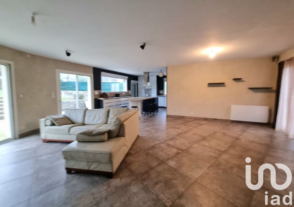 Vente Maison Vente Maison/villa 9 pièces La chapelle-saint-laud