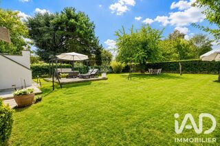  Maison à vendre 10 pièces 241 m²