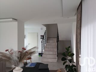  Maison à vendre 8 pièces 143 m²