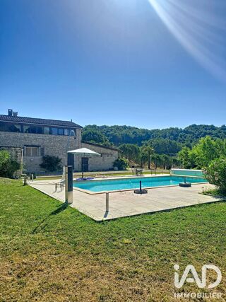  Maison à vendre 15 + pièces 425 m²