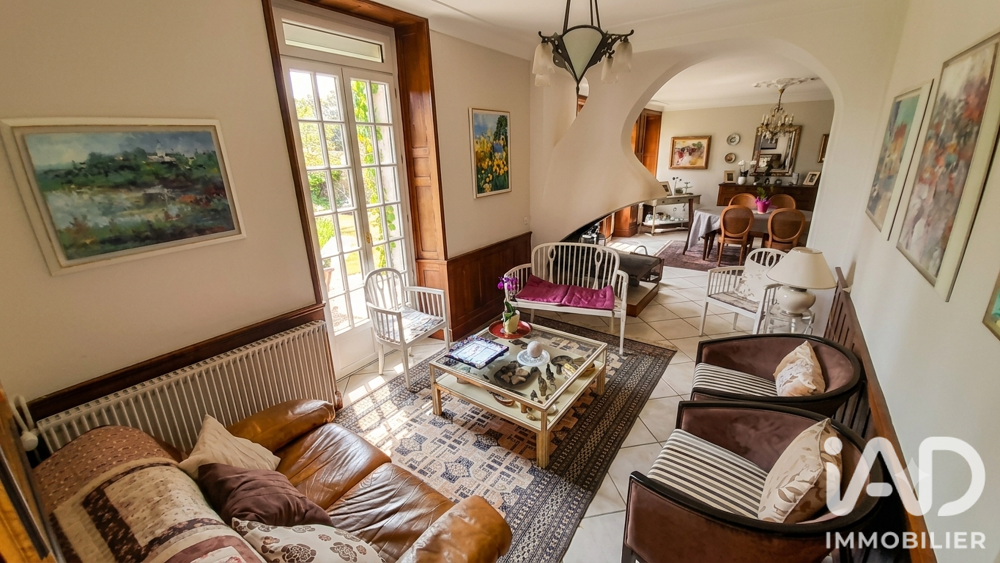 vente Maison - 8 pièce(s) - 206 m² Jallais (49510)