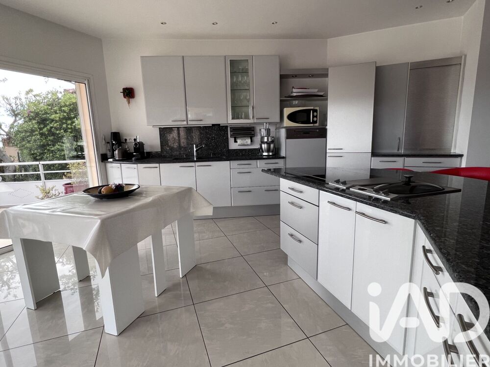Vente Maison Vente Maison d'architecte 6 pièces La londe-les-maures