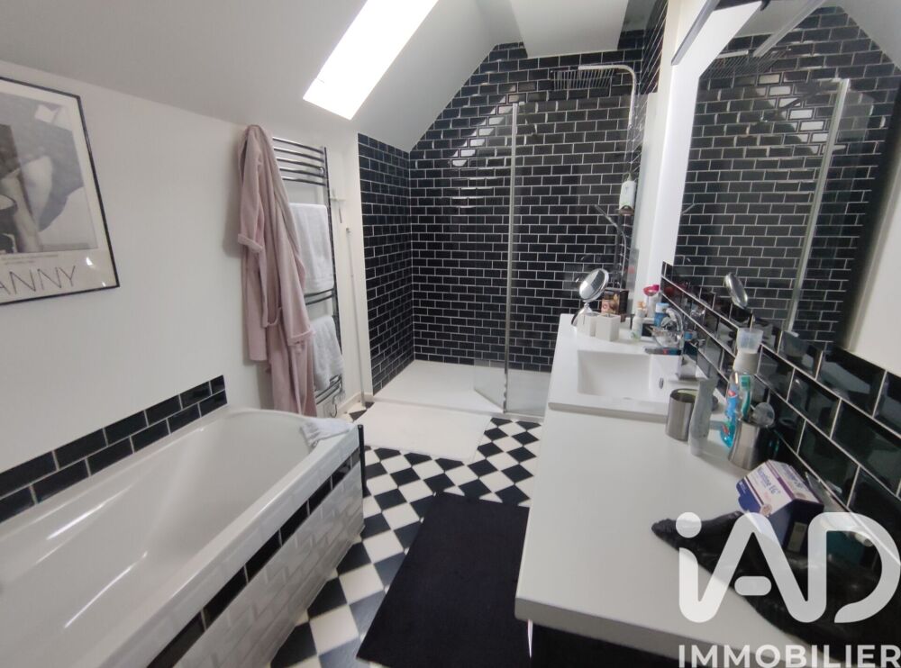 Vente Maison Vente Maison d'architecte 8 pièces La flèche