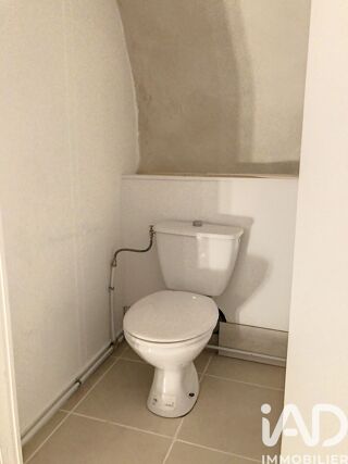  Appartement à louer 3 pièces 138 m²
