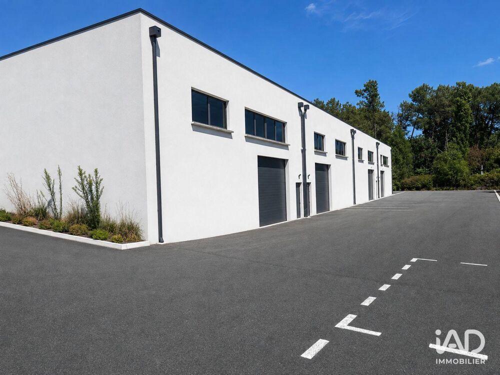   Location Surface diverse 250 m&sup2; 