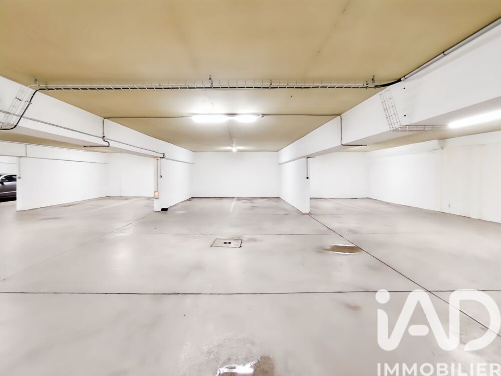 Vente Parking/Garage Vente Parking 195 m&sup2; Pontoise