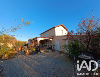 Immeuble à vendre 261 m²