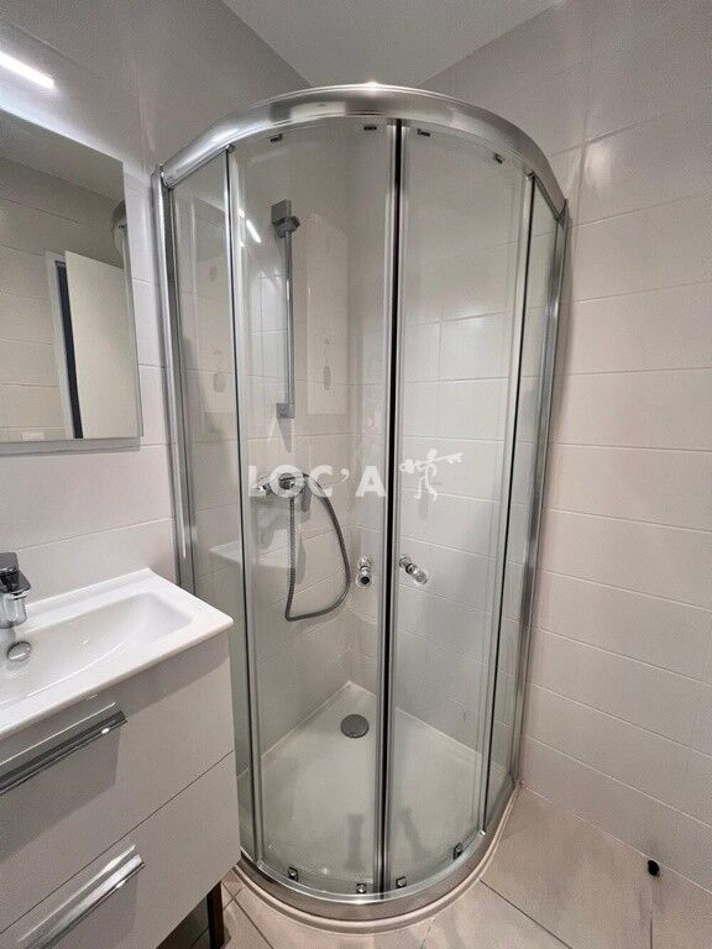 840€CC Toutes consommations incluses sur VENISSIEUX T2 m....