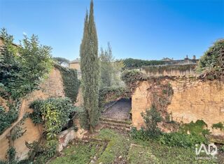  Maison à vendre 15 + pièces 690 m²