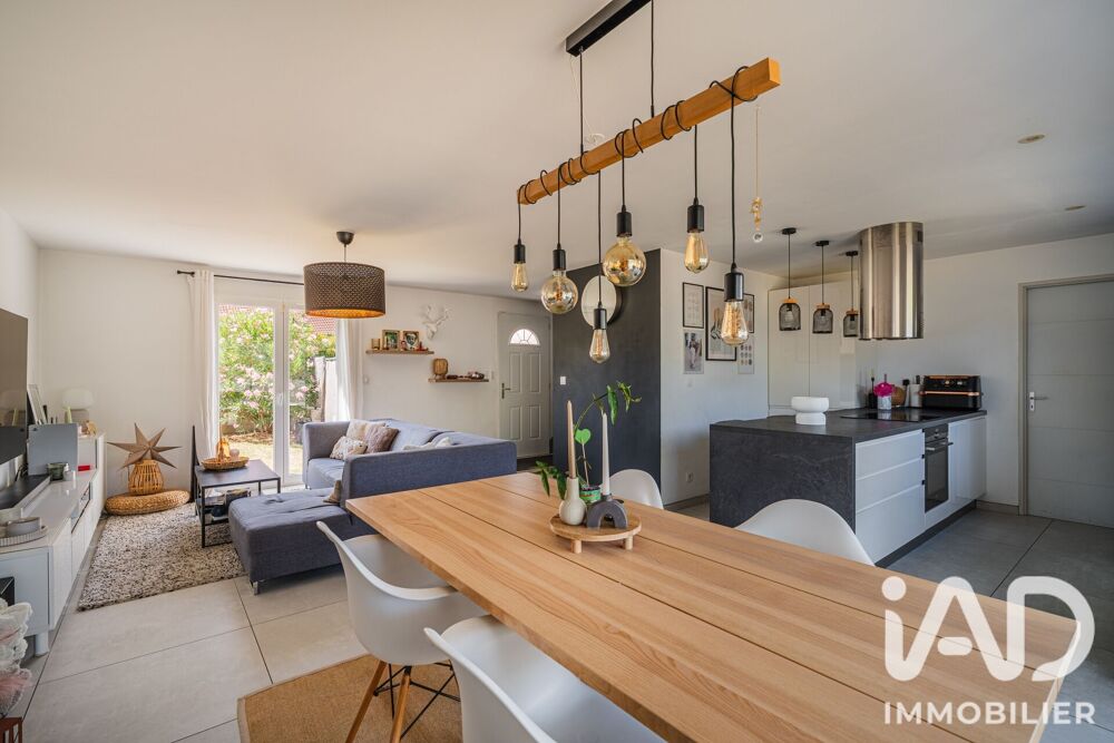 Maison 4 pièces 91 m² · à Vinay · 91 m² · 285 000 €