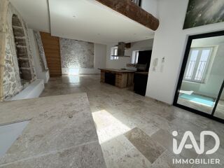  Appartement à louer 4 pièces 125 m²