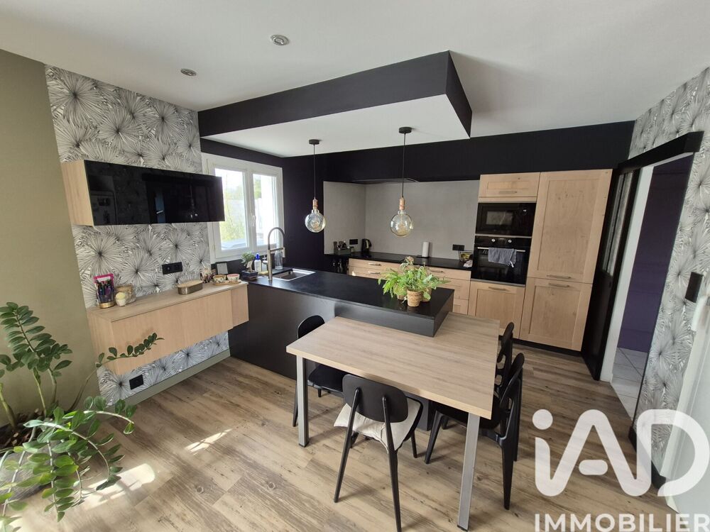 Vente Maison Vente Maison/villa 7 pièces Saint-christophe-sur-roc