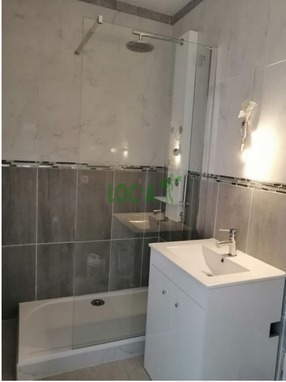 location Appartement - 6 pice(s) - 100 m Rillieux-la-Pape (69140)