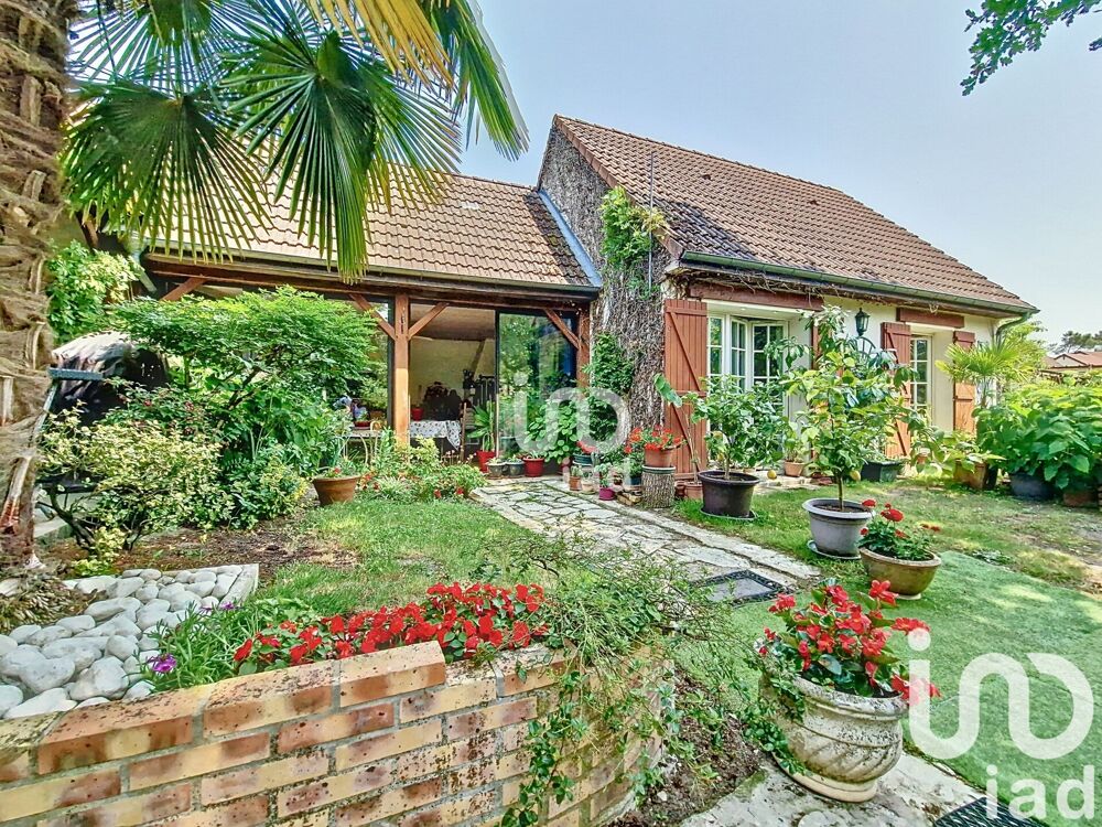 Maison 8 pièces 180 m² · à Vignoux-sur-Barangeon · 180 m² · 165 000 €