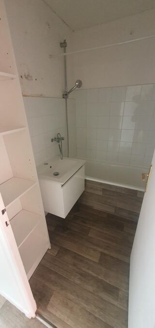  Appartement à louer 3 pièces 53 m²