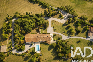  Maison � vendre 15 + pi�ces 660 m�
