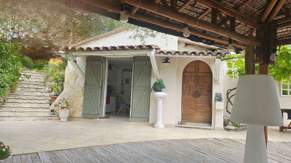 NICE (Rimiez) Maison de charme sur 2 565 m² de terrain paysager