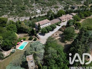 Maison à vendre 15 + pièces 845 m²