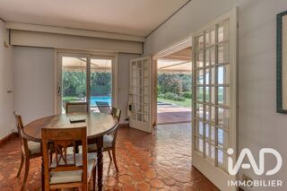  Maison à vendre 12 pièces 383 m²
