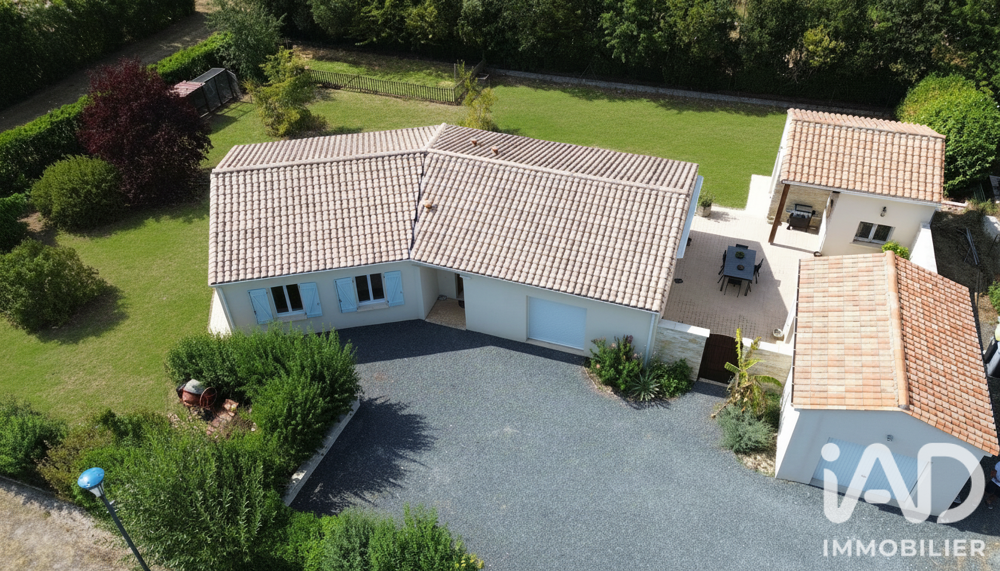 Maison 5 pièces 111 m² · à Mornac · 111 m² · 259 000 €