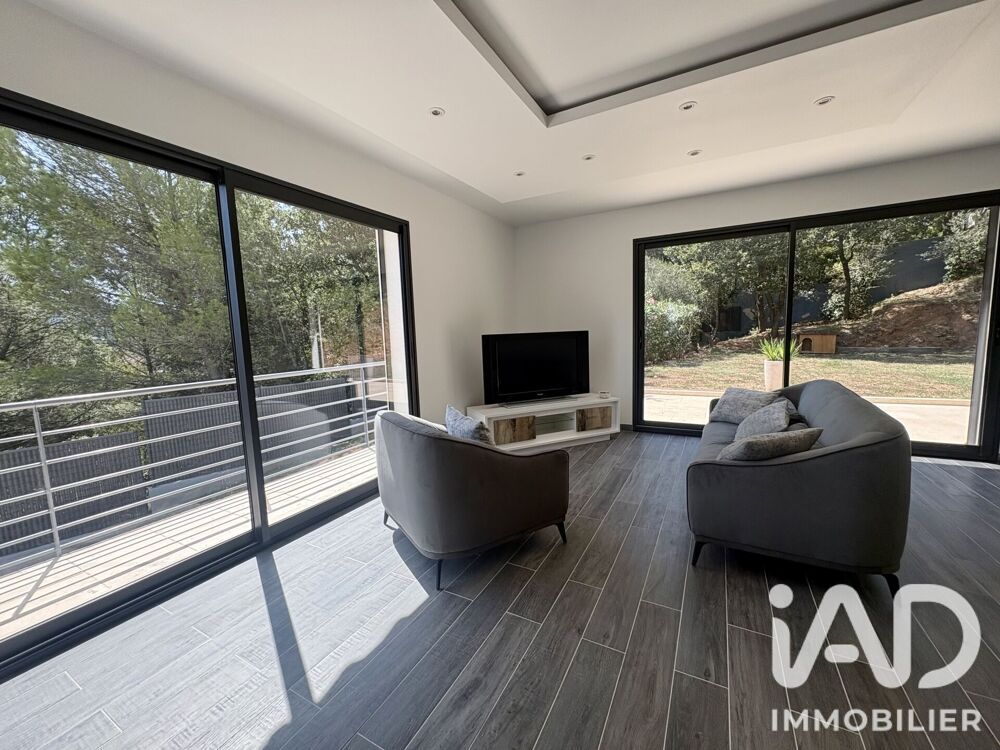 Vente Maison Vente Maison/villa 7 pièces La destrousse