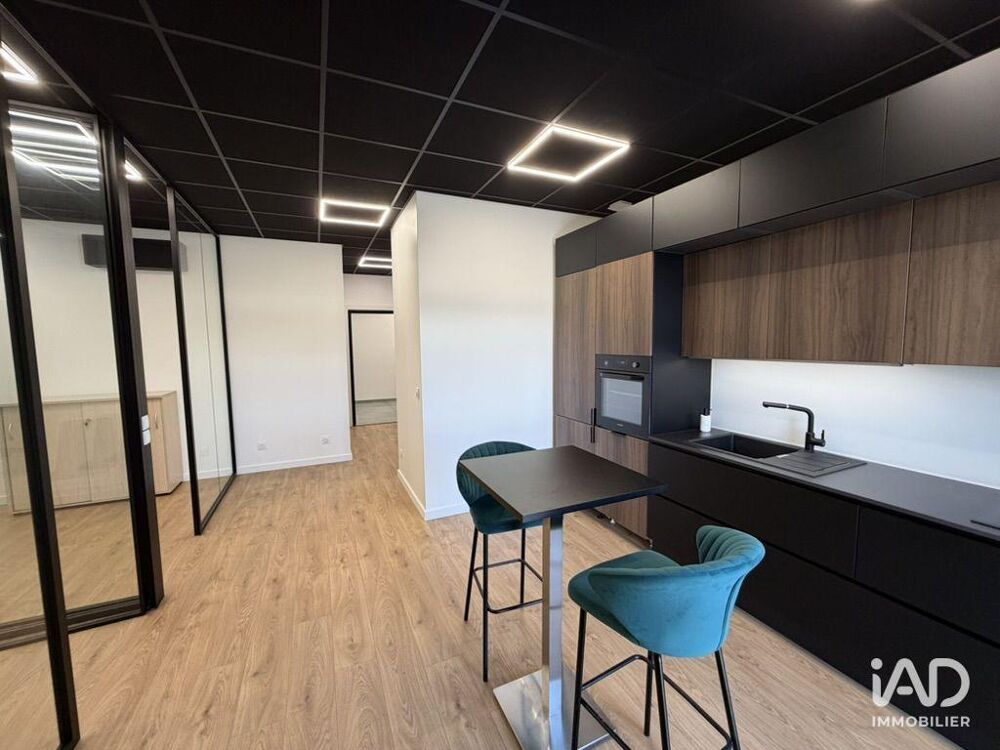   Location / Local Commercial - 650 m² 