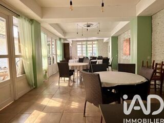  Immeuble à vendre 715 m²