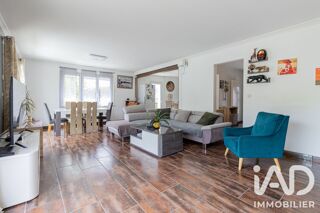  Maison à louer 9 pièces 175 m²