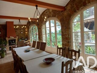  Maison à vendre 15 + pièces 660 m²