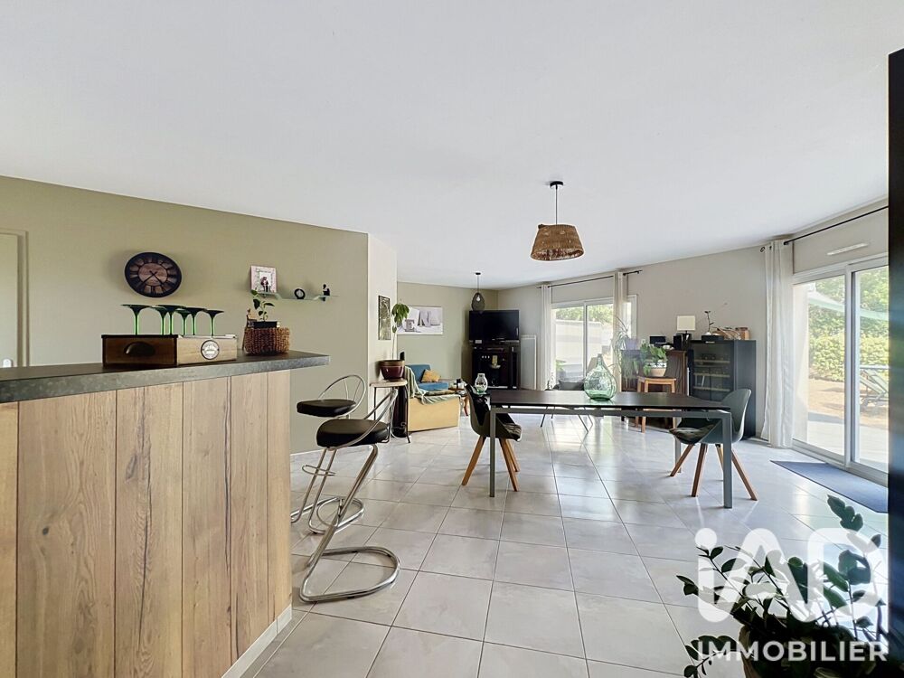 Vente Maison Vente Maison traditionnelle 5 pièces Saint-jean-de-liversay