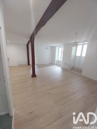  Appartement à louer 4 pièces 76 m²