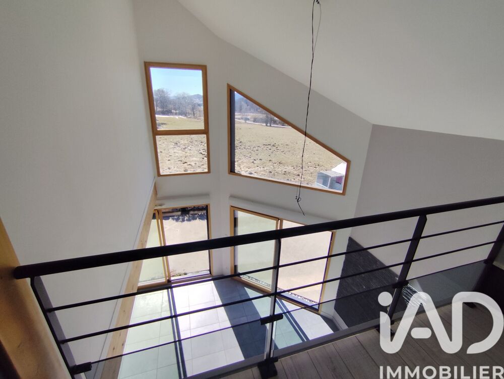 Vente Maison Vente Maison d'architecte 6 pièces Cholonge