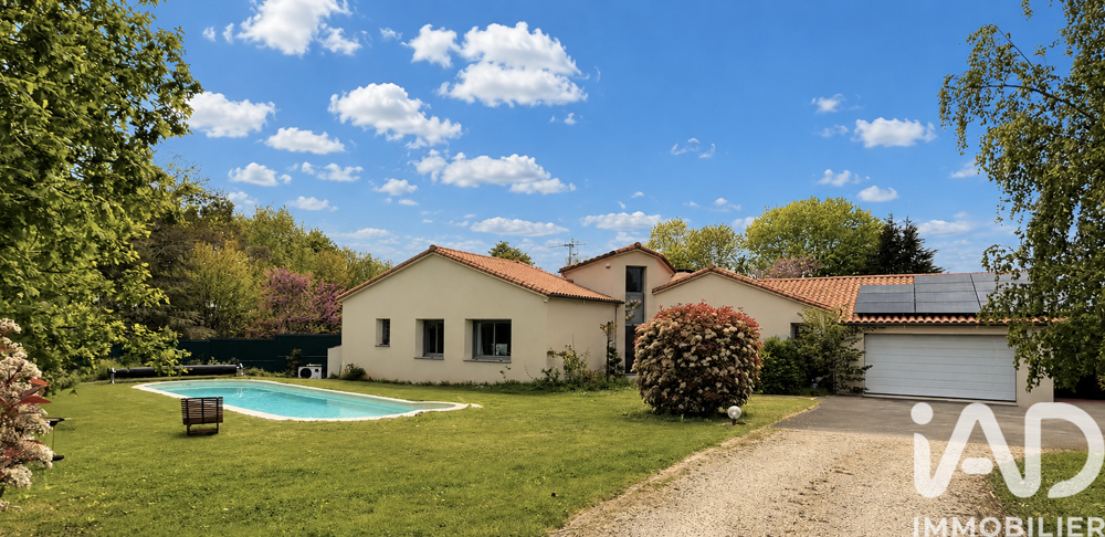 Vente Maison Vente Maison d'architecte 7 pièces Chantonnay