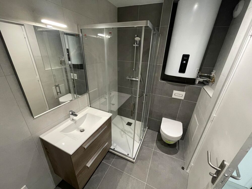 GRENOBLE, au 2 rue Claude Debussy, Appartement en Duplex....