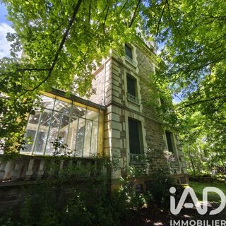  Maison à vendre 15 + pièces 580 m²