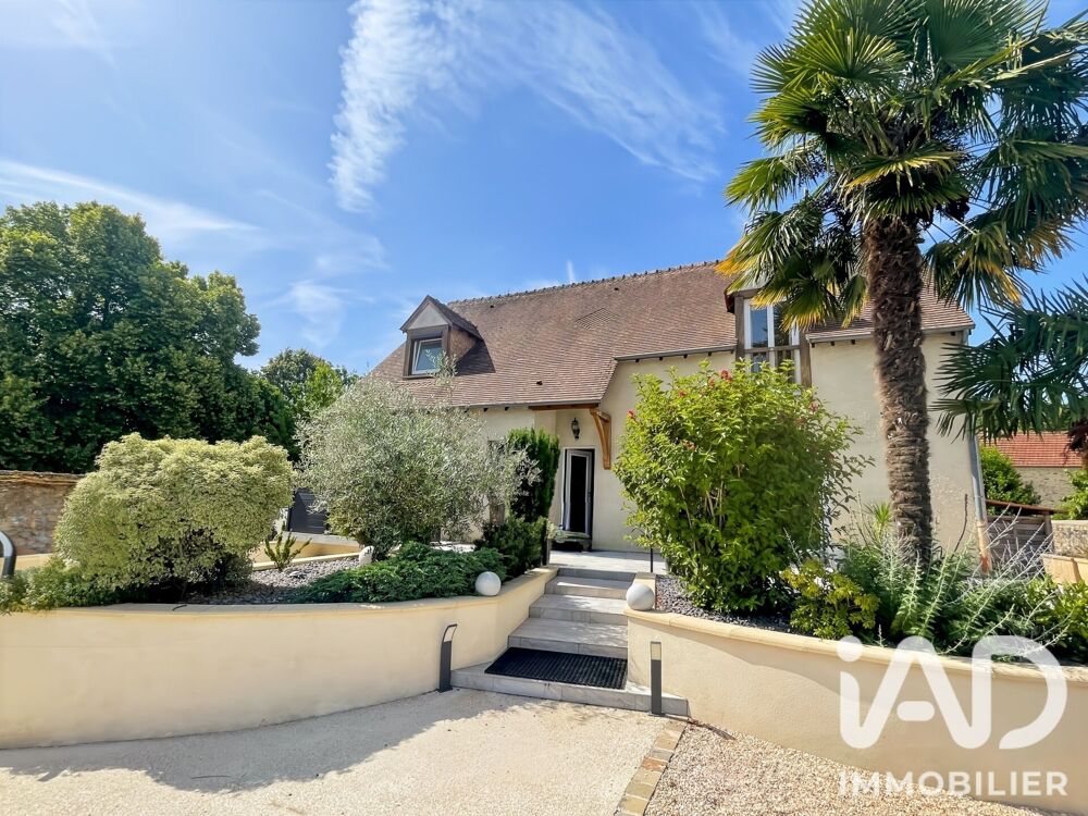 Maison 7 pièces 170 m² · à Saint-Sauveur-sur-École · 170 m² · 575 000 €