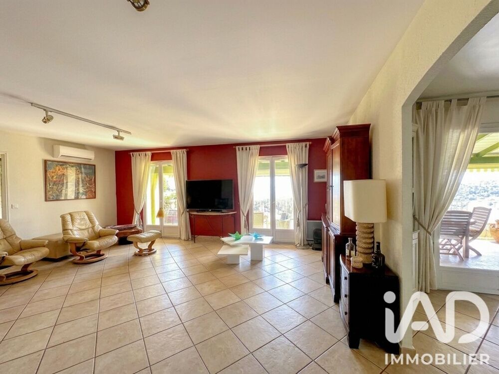 Vente Maison Vente Maison traditionnelle 6 pièces Les issambres